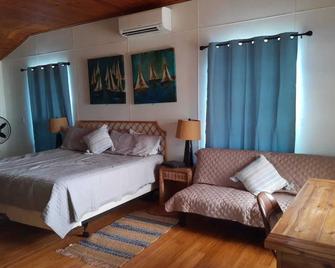 Ocean Front Paradise/290 Ft Private Dock/Awesome Views - Little Torch Key - Спальня