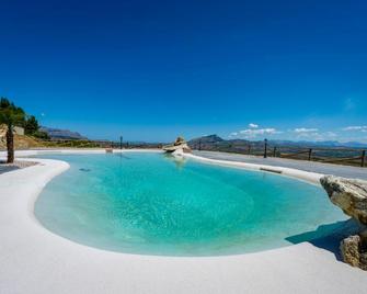 Agriturismo Antichi Granai - Calatafimi-Segesta - Zwembad