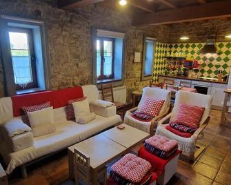 La Pumará - Apartamento 2 hab Quintueles - San Miguel de Arroes - Sala de estar