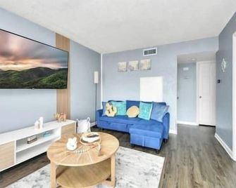 River Oaks Central w/ High-Speed WiFi & Walkable - Houston - Sala de estar