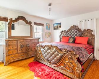 House close to JFK NY & Long Island 1st Fl - Uniondale - Habitación