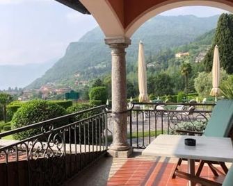 Hotel Royal - Menaggio - Balcón