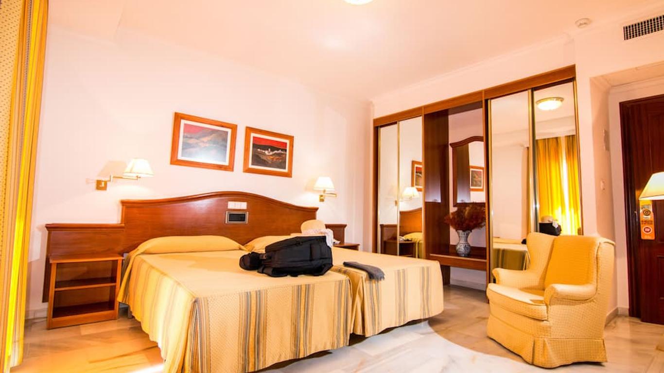 Hotel Abades Loja
