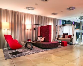 arte Hotel Linz - Linz - Lounge