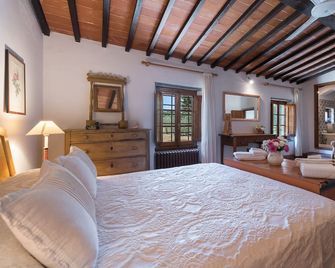 Wonderful Tuscan Farmhouse With Large Spaces And Panoramic Views - Impruneta - Bedroom