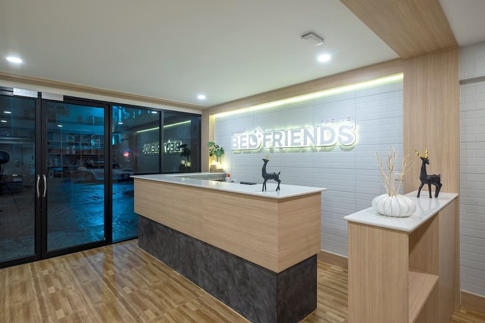 Bed Friends Poshtel - צ'אנג ראי - דלפק קבלה