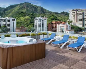 Hampton by Hilton Cali - קאלי - בניין