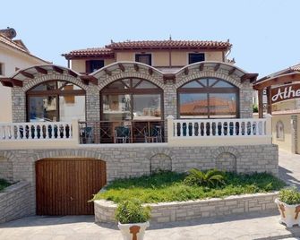 Hotel Athena - Kokkari - Будівля