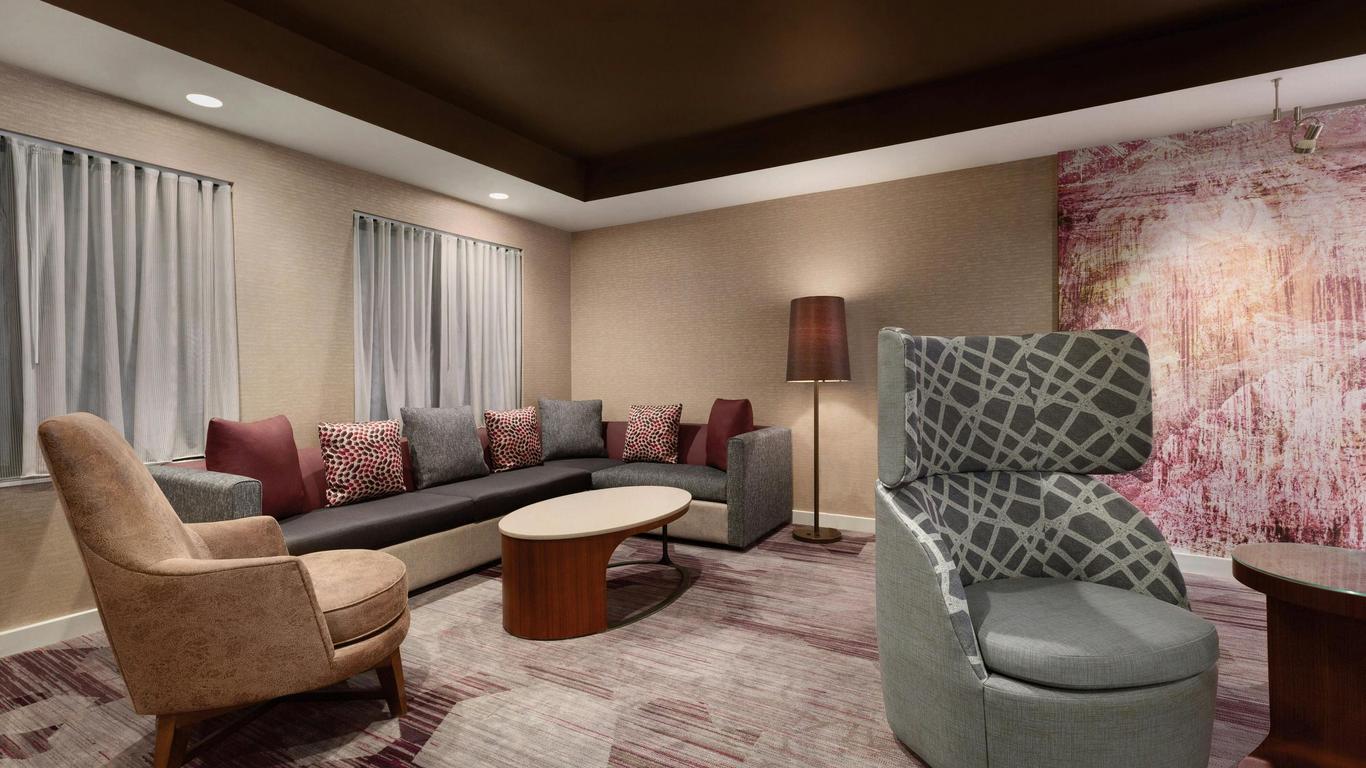 Courtyard by Marriott Topeka
