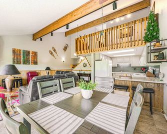 4 Mi to Hot Springs: Pagosa Springs Condo - Pagosa Springs - Dining room