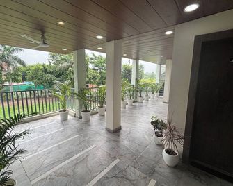 Hotel Dhana Lakshmi Bliss - Dewas - Lobby