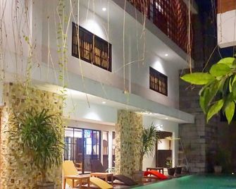 Kautaman Hotel - Mataram - Edificio
