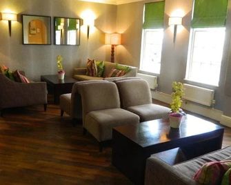 The Angel Hotel - Leamington Spa - Lounge