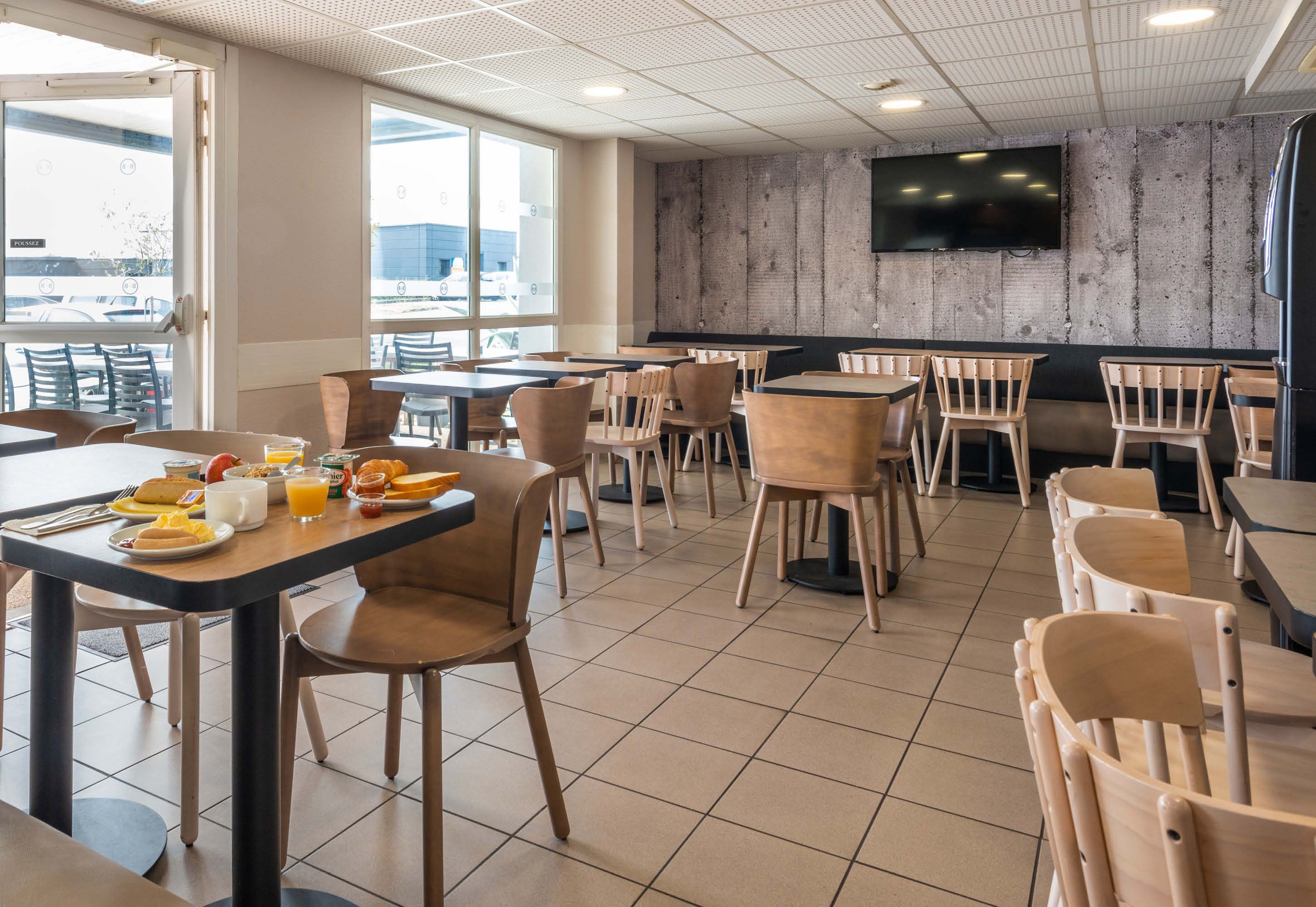 بي آند بي هوتل شوليت نور