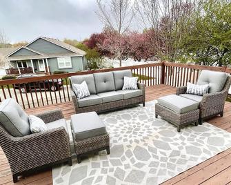 «6 Bdrms+sleeps 12»«golf•biking•silverwood•cda» - Liberty Lake - Balcony