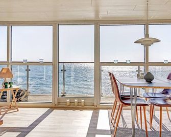 Seaside Escape with Views - By Traum Ferienwohnungen - Rønne