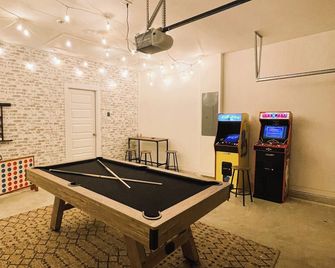 Modern 4br Home With Game Room And Fire - Cullman