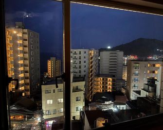 Itoen Hotel Atamikan - אטאמי - חדר שינה