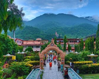 Hotel Yog Vashishth - Rishikesh - Outdoor view