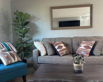 Cozy apartment in Pendleton Oregon - Pendleton - Sala de estar