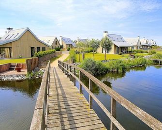 Waterrijk Oesterdam Resort Villas - Tholen