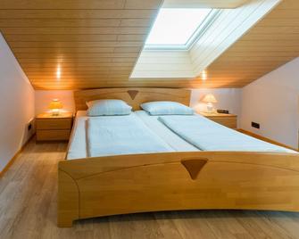Ferienwohnung Christel Lorenz - Merzig - Schlafzimmer