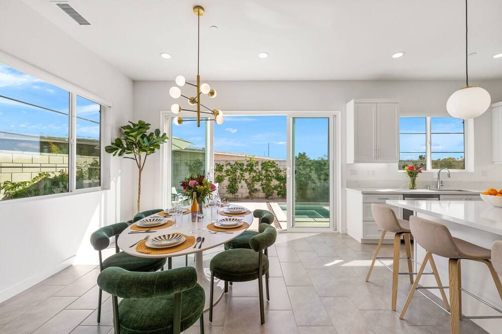 The Poppy House - Ultimate Relaxation Awaits! - Palm Springs - Essbereich