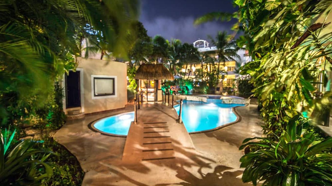 Hotel Riviera Del Sol