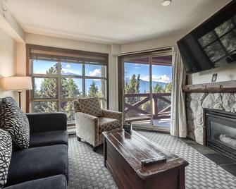 بلاك كومب سبرينجز سويتس باي كليوك - وستلر - غرفة معيشة