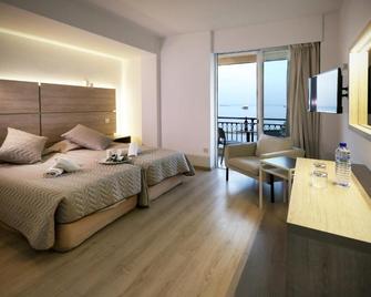 Pier Beach Hotel Apartments - Limassol - Schlafzimmer