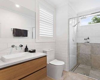 Sierra Cottage - Stunning Renovation in Superb Location - Toowoomba