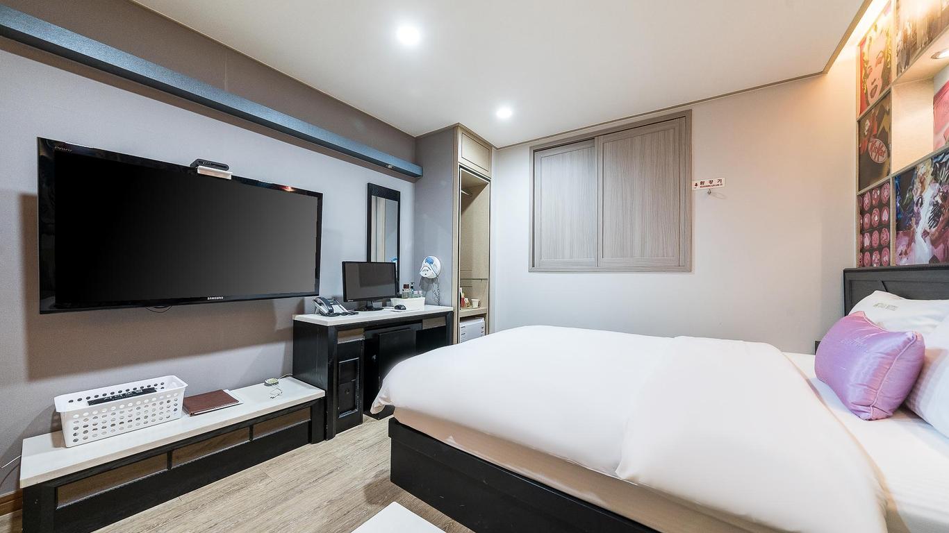 Zara Motel