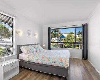 1 Bedroom Unit in 4 Star Tropical Resort in Noosaville - Noosaville - Bedroom
