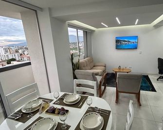 Confortable y Lujoso Apto en el Sitio de Mayor Interés Turistico y Económico - Cúcuta - Dining room