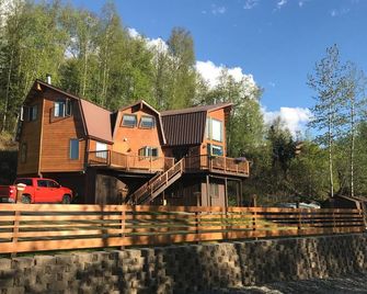 Alaskan Adventure Awaits! - Eagle River