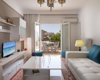 Michalis Apartments - Polígiros - Sala de estar