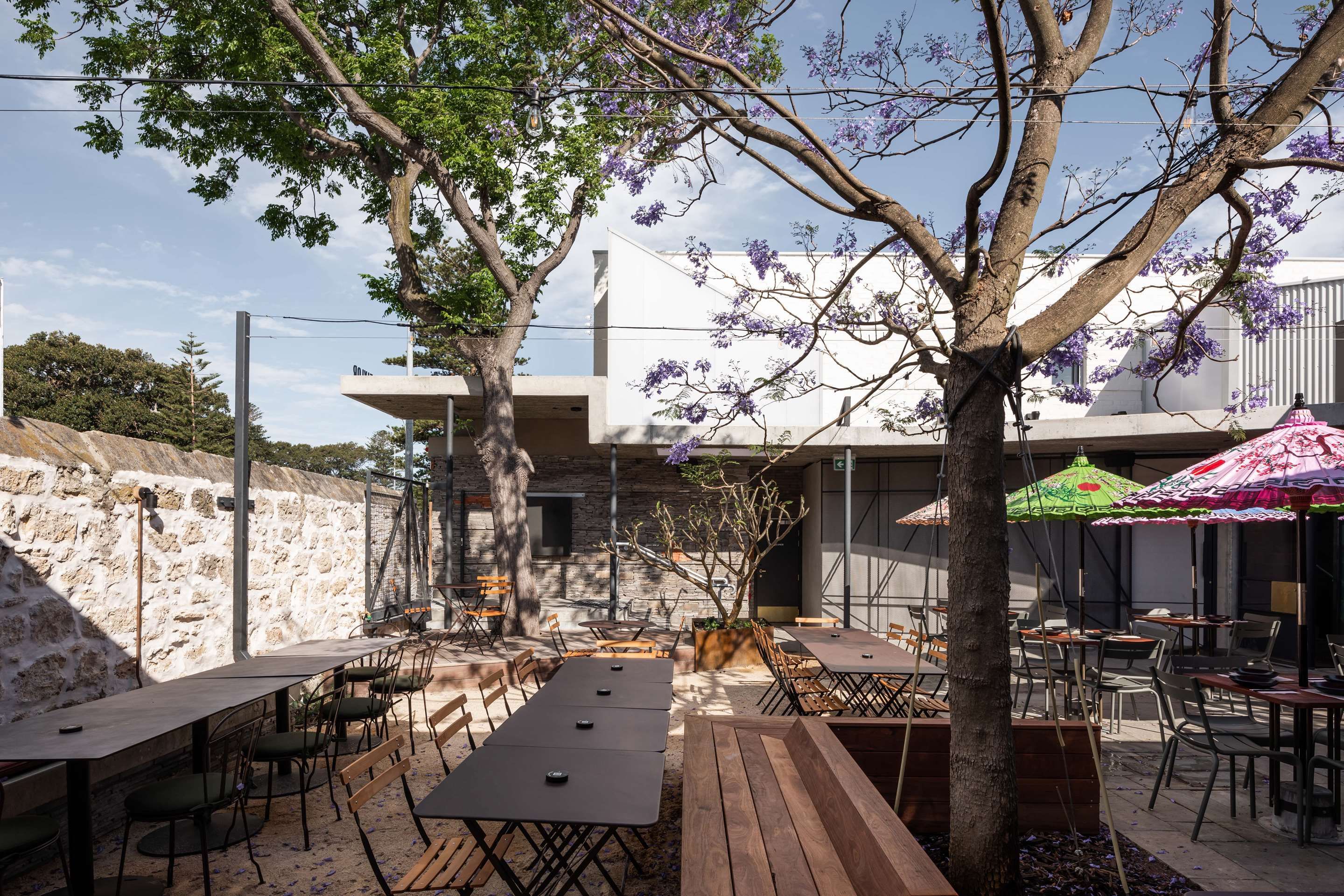 Garde Hotel and Warders Cottages - Fremantle - Building