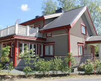 Eräjärven Eerola Guesthouse - Eräjärvi - Edificio