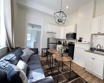 Historic New Orleans Shotgun Home 5 Minutes To French Quarter - Spacious! 2916 - New Orleans - Küche