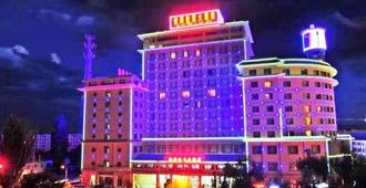 Dunhuang Silk Road Yiyuan Hotel - Jiuquan - Edificio