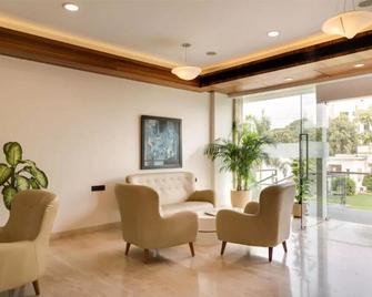 OYO 3624 Eden Residency - Shillong - Lobby