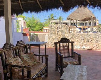Xcalak Caribe Lodge - Xcalak - Patio