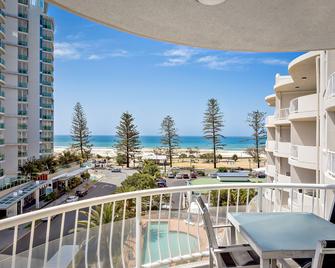 Kirra Beach Apartments - Coolangatta - Balcony