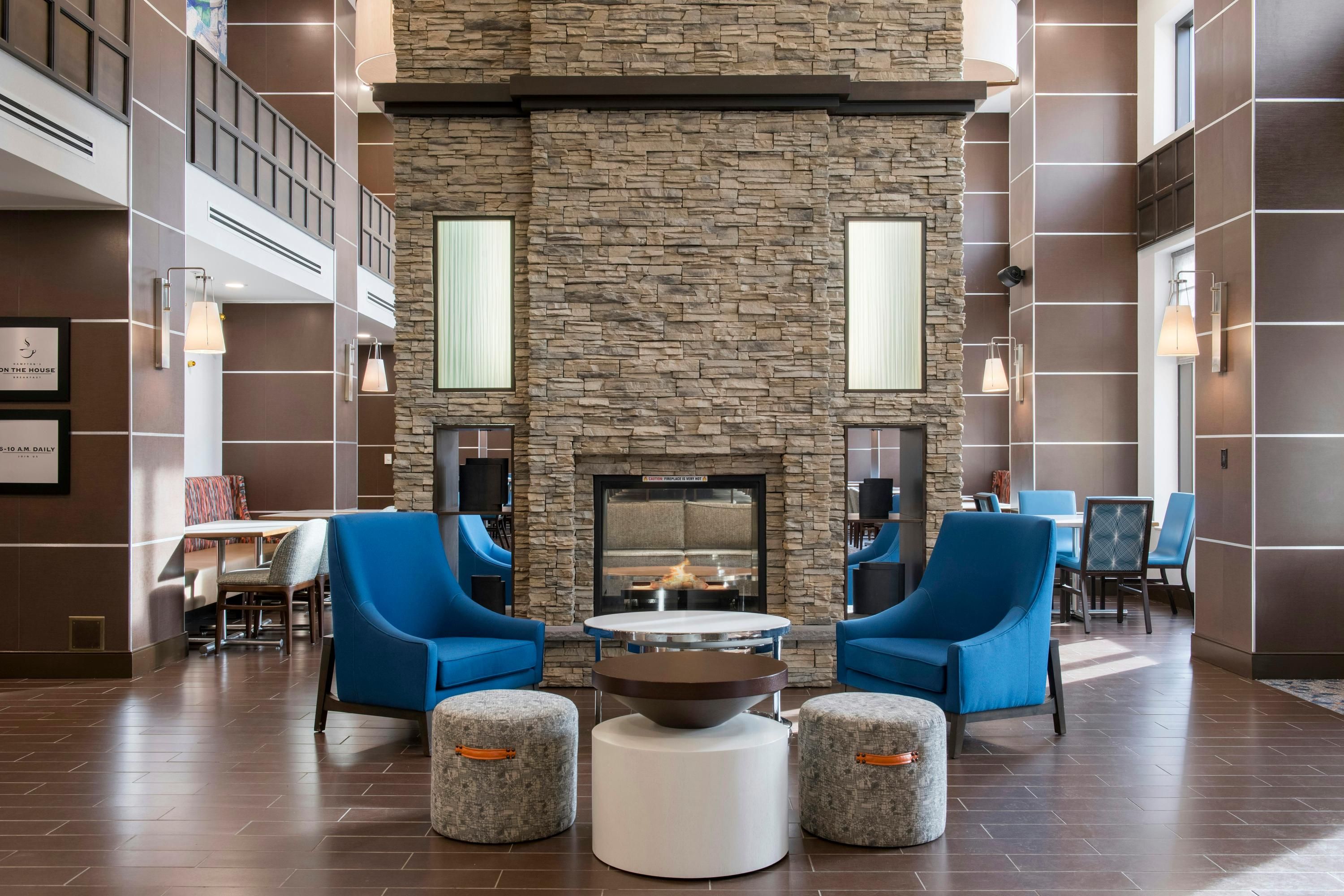 Hampton Inn & Suites by Hilton Halifax-Dartmouth - Dartmouth - Lounge