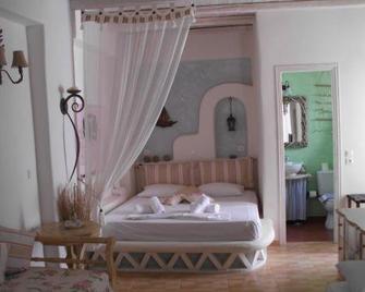 Madalena's Family Rooms - Tinos - Habitación