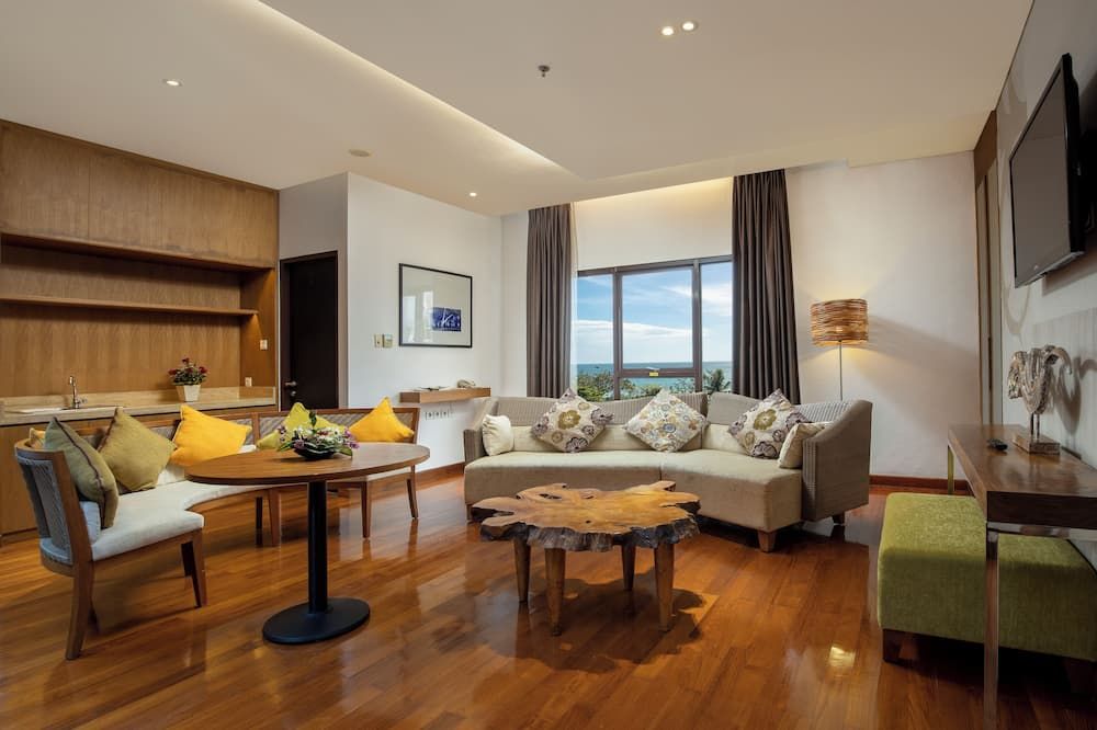 Truntum Kuta - קוטה - סלון