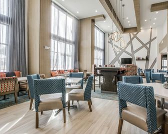 Hampton Inn & Suites North Dallas Central Expy - Dallas - Restaurante