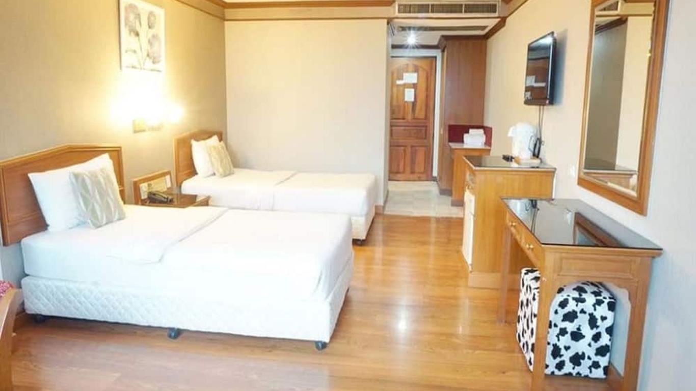 باي هوتل سريناكارين