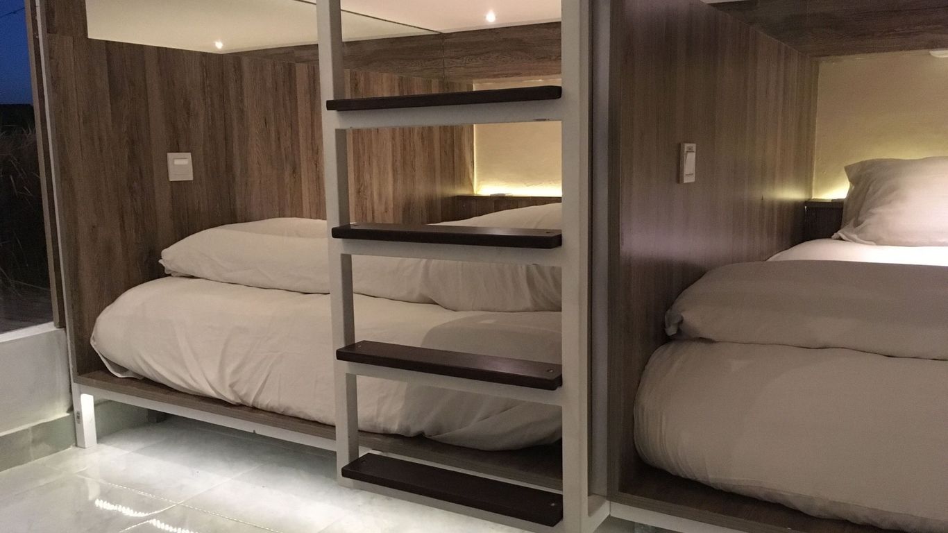 The Hide Hostel At Canggu - Adults Only