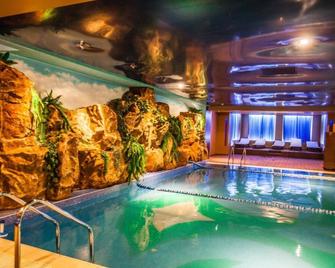 Rin Grand Residence 1 - Bukarest - Pool
